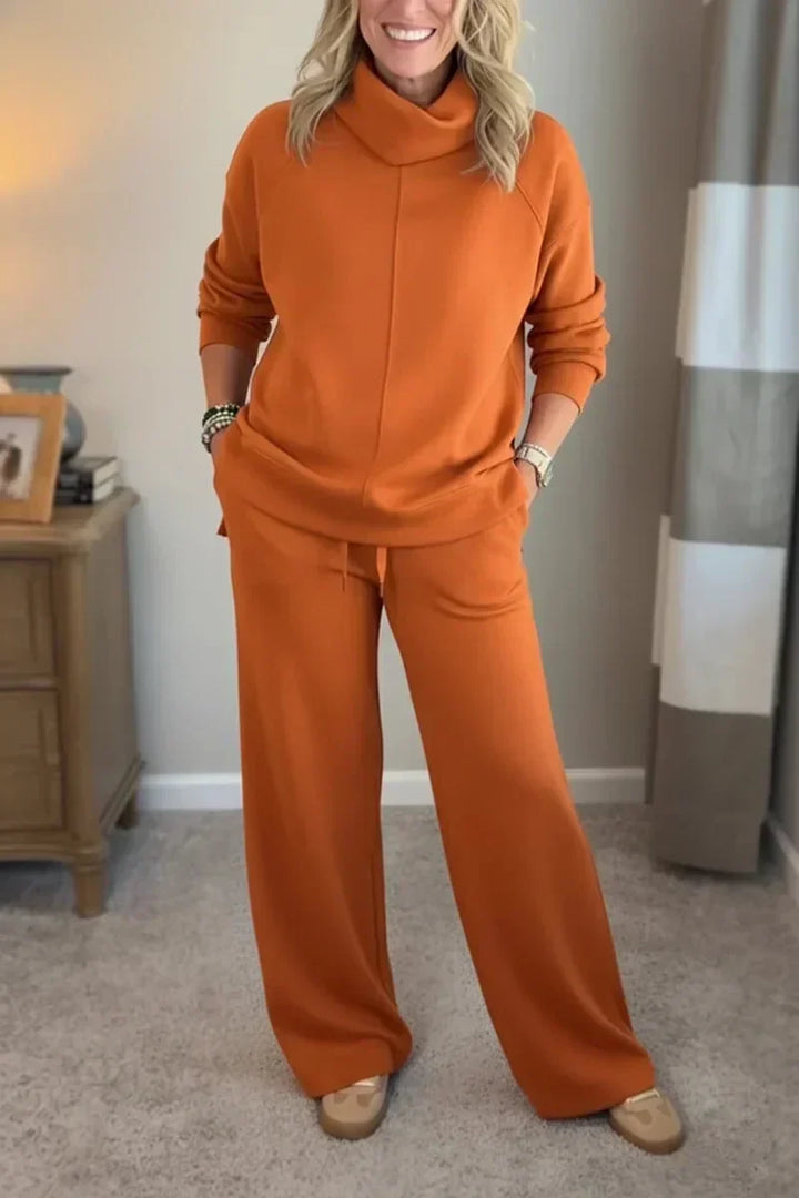 Thalia - Two-Piece Travel Set with Turtleneck