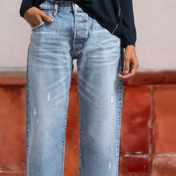 Aveline™ Relaxed Straight Jeans